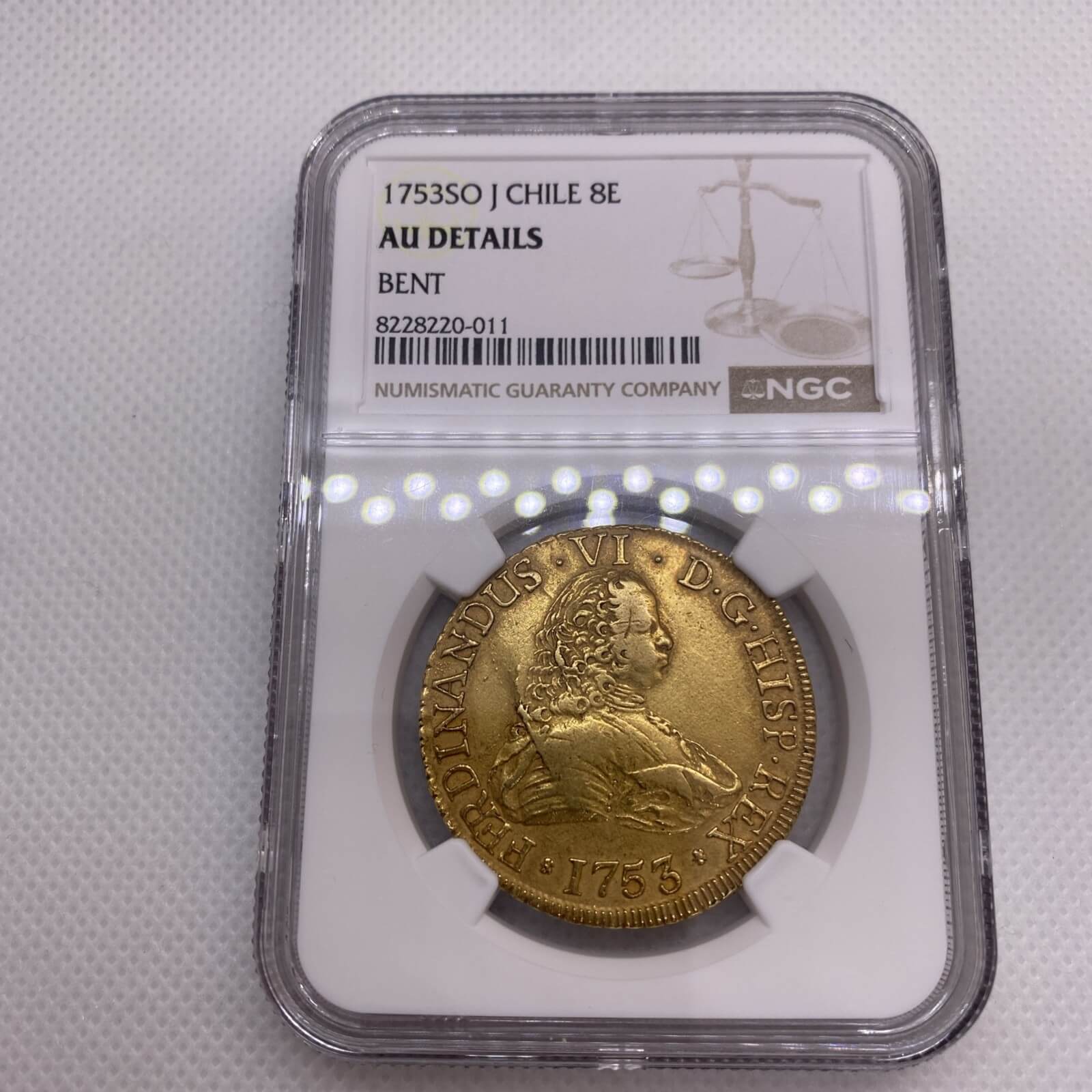 1753 SO J Chile 8 escudos